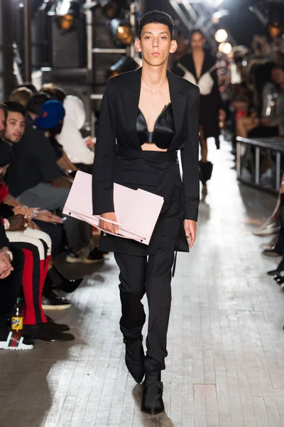 Look 4